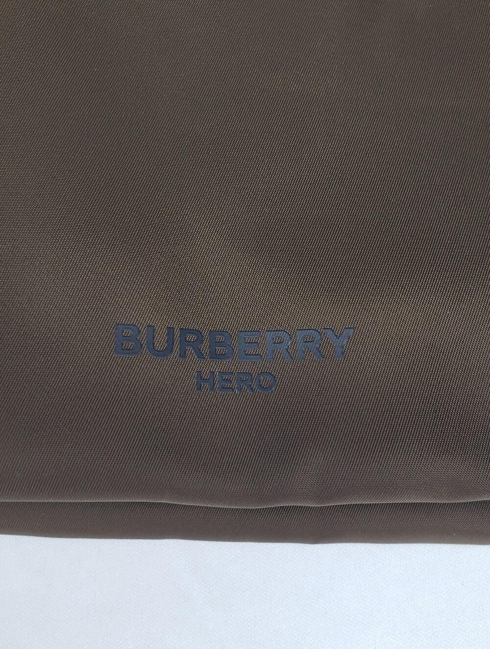 Burberry Brown Nylon Toiletry Pouch with Carry Strap - Picture 2 of 6